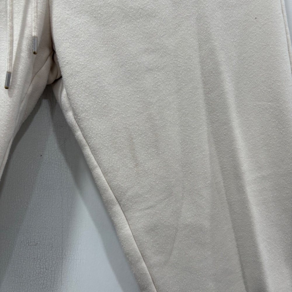 Uniqlo Crewneck Sweatshirt and Sweatpants set - Picture 6 of 6